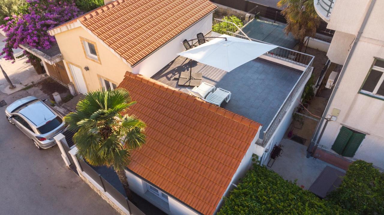 Apartma Private House With Garden Near The Bacvice Beach - Ksenia Split