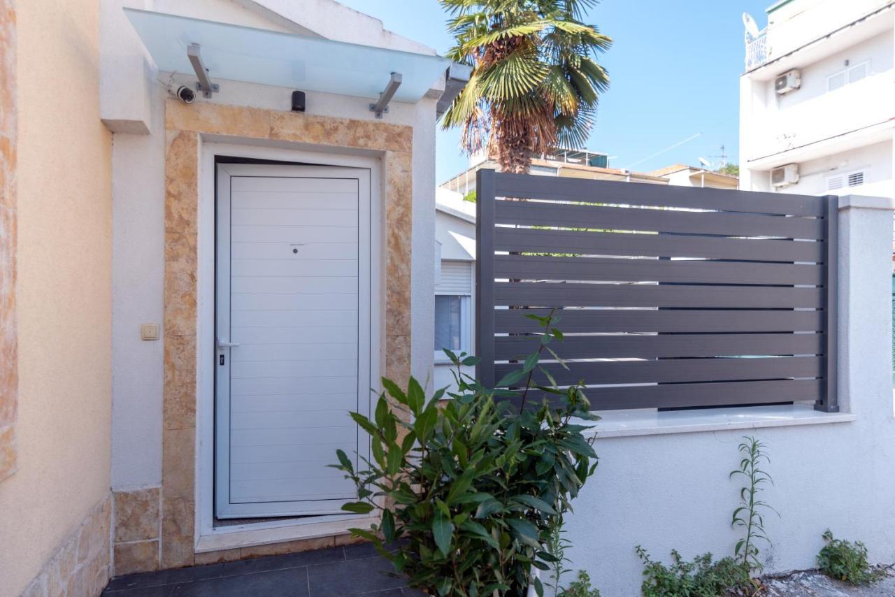 Apartma Private House With Garden Near The Bacvice Beach - Ksenia Split