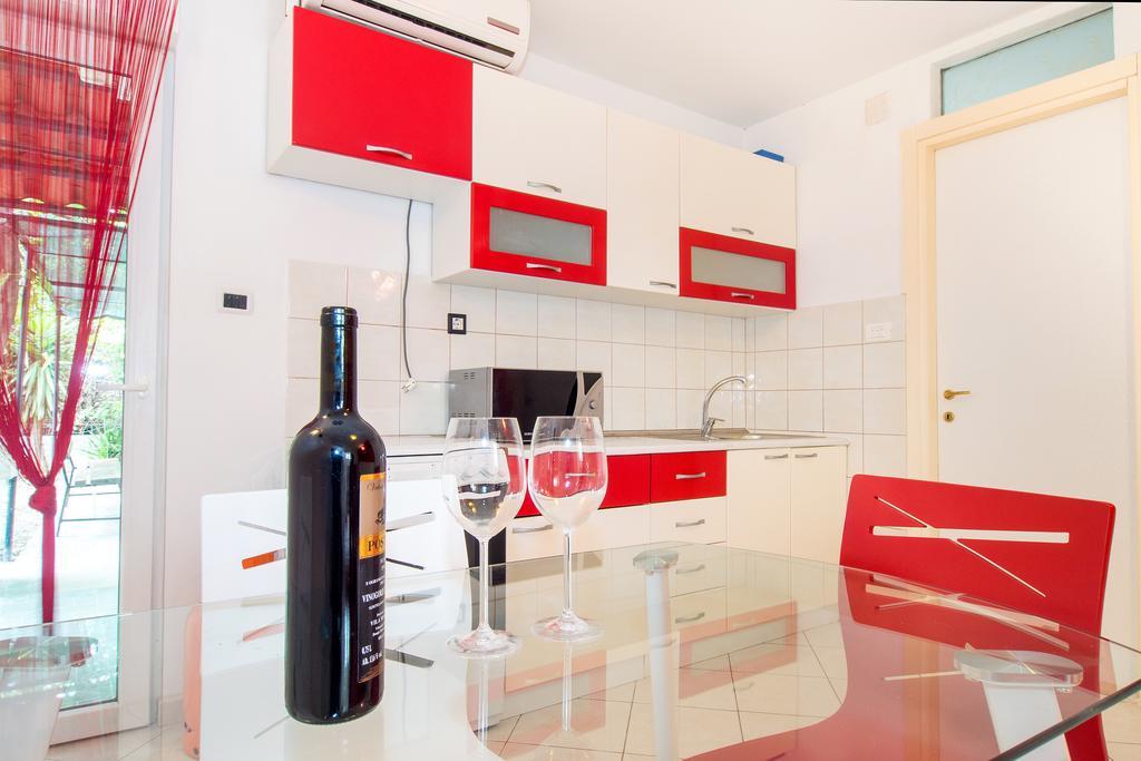 Apartment Private House With Garden Near The Bacvice Beach - Ksenia